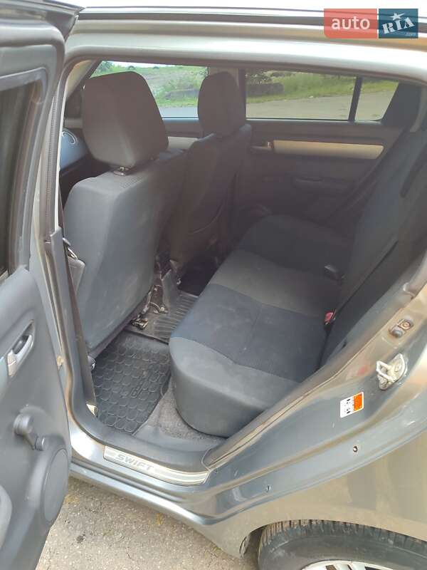 Хетчбек Suzuki Swift 2008 в Івано-Франківську