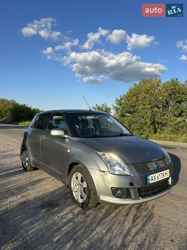 Хэтчбек Suzuki Swift 2008 в 