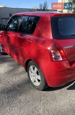 Хетчбек Suzuki Swift 2007 в 