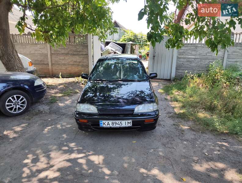 Седан Suzuki Swift 1993 в Полтаві