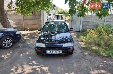 Седан Suzuki Swift 1993 в 