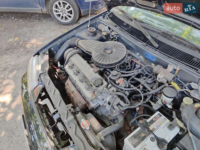 Седан Suzuki Swift 1993 в Полтаві