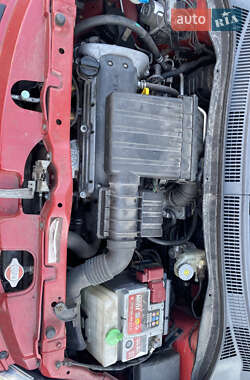 Хэтчбек Suzuki Swift 2005 в 