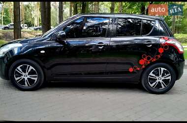 Хэтчбек Suzuki Swift 2012 в 