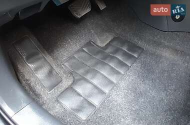 Хэтчбек Suzuki Swift 2012 в 