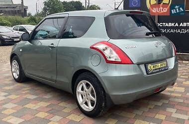 Хэтчбек Suzuki Swift 2011 в 