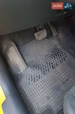 Хетчбек Suzuki Swift 2005 в 