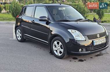 Хэтчбек Suzuki Swift 2007 в 