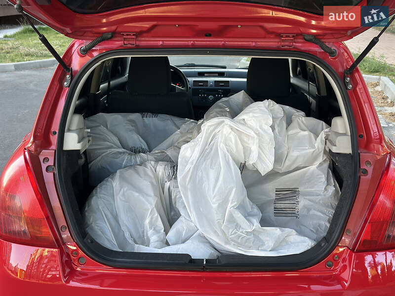 Хэтчбек Suzuki Swift 2008 в Чернигове