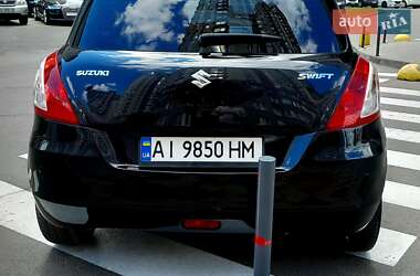 Хэтчбек Suzuki Swift 2012 в 