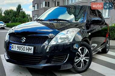 Хэтчбек Suzuki Swift 2012 в 