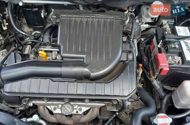 Хэтчбек Suzuki Swift 2012 в 