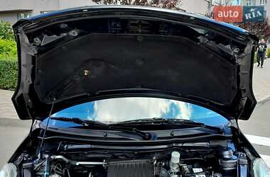Хэтчбек Suzuki Swift 2012 в 