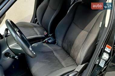 Хэтчбек Suzuki Swift 2012 в 