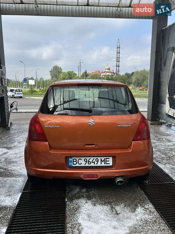 Хетчбек Suzuki Swift 2007 в Львові