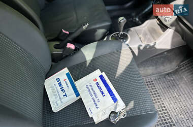Хэтчбек Suzuki Swift 2006 в 