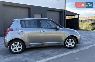 Хэтчбек Suzuki Swift 2007 в 