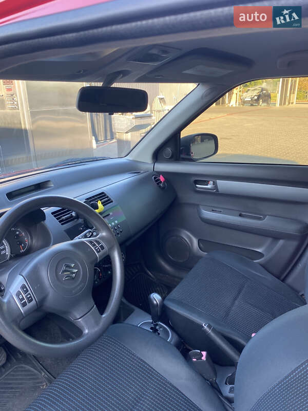 Хэтчбек Suzuki Swift 2005 в Березане фото 6 Хэтчбек Suzuki Swift 2005 в Березане