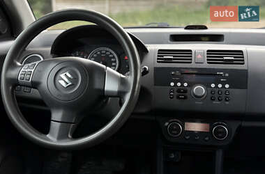 Хэтчбек Suzuki Swift 2006 в 