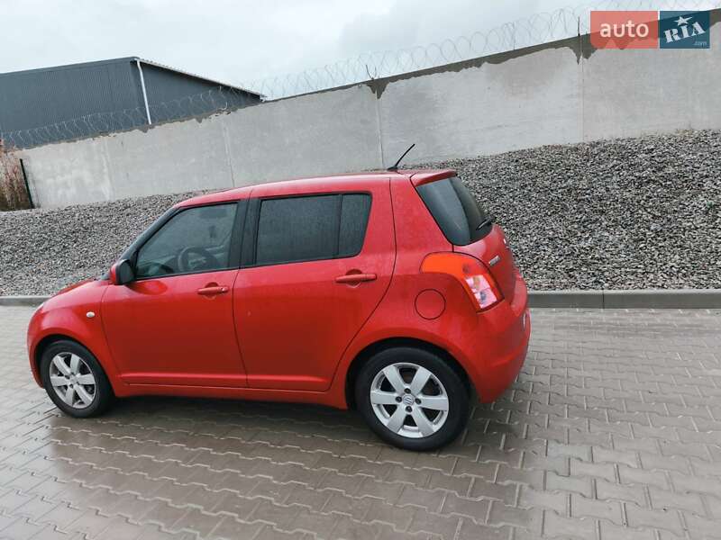 Хэтчбек Suzuki Swift 2008 в 