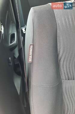 Хэтчбек Suzuki Swift 2011 в 