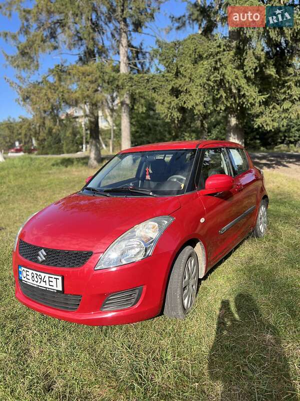 Хэтчбек Suzuki Swift 2010 в Сторожинце
