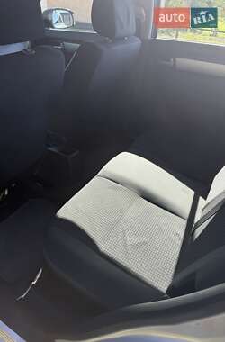 Хэтчбек Suzuki Swift 2006 в 