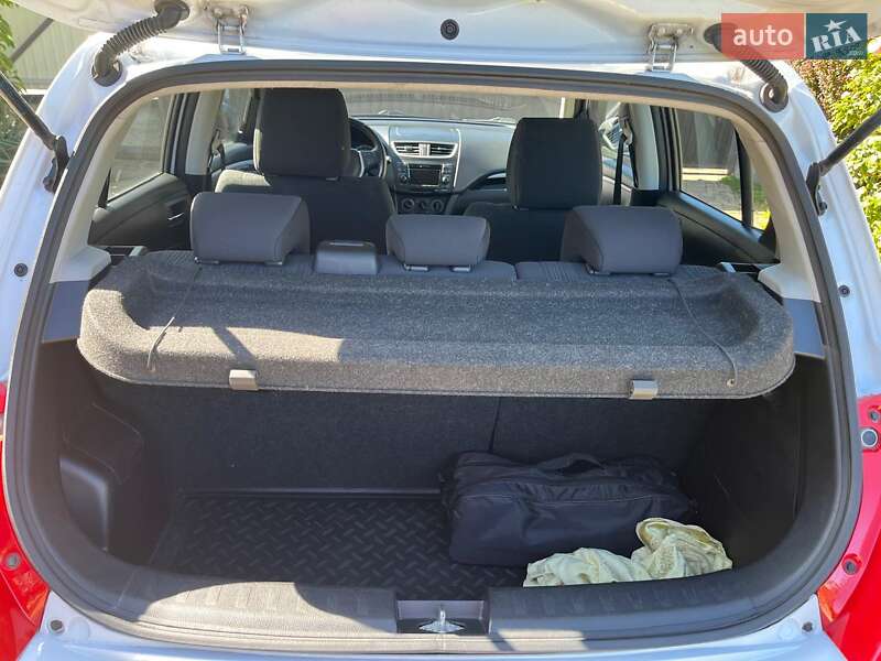 Хэтчбек Suzuki Swift 2016 в Киеве фото 14 Хэтчбек Suzuki Swift 2016 в Киеве