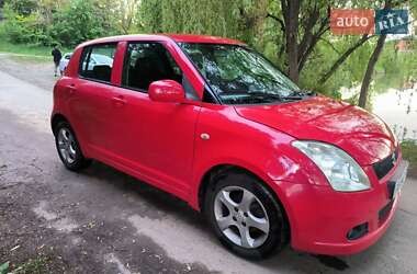Хэтчбек Suzuki Swift 2006 в 