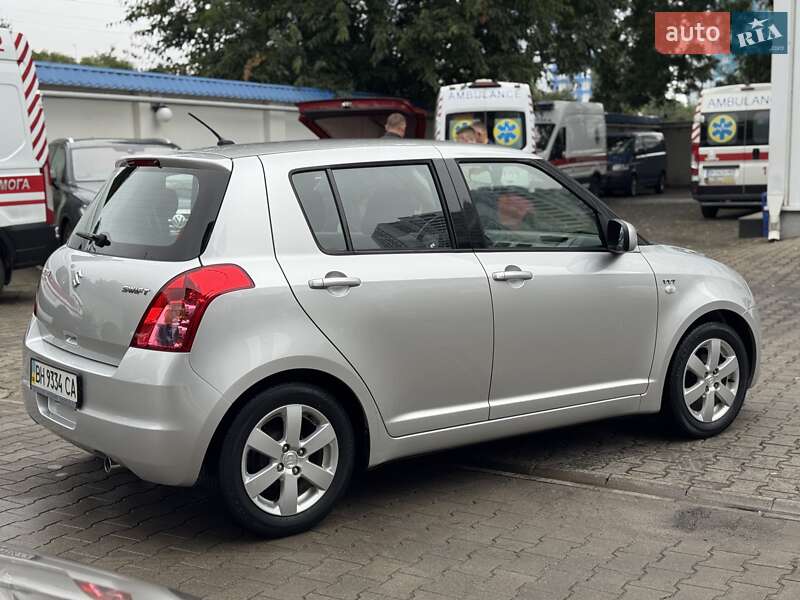 Хетчбек Suzuki Swift 2008 в Одесі