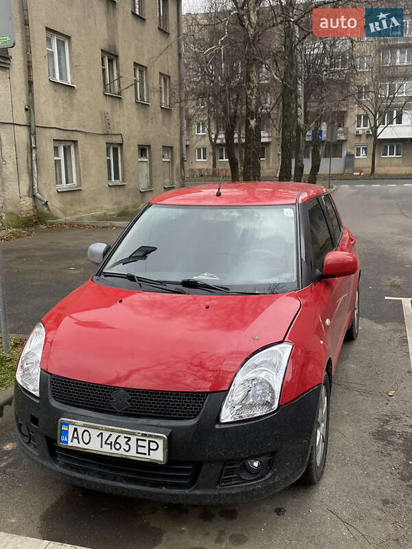 Хэтчбек Suzuki Swift 2010 в Мукачево