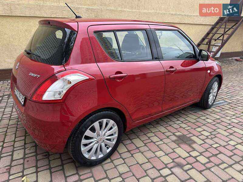 Хетчбек Suzuki Swift 2013 в Києві