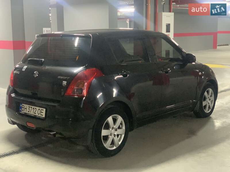 Хэтчбек Suzuki Swift 2008 в Одессе