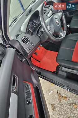 Хетчбек Suzuki Swift 2010 в 