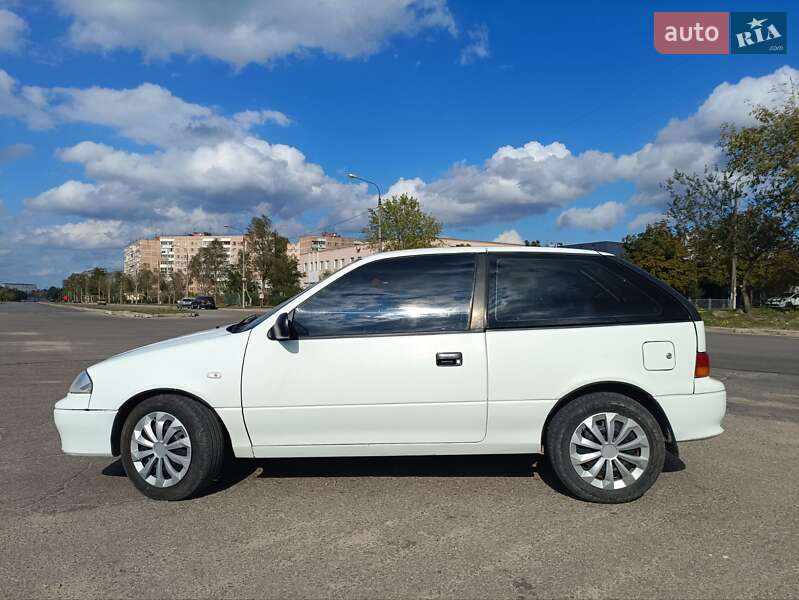 Хетчбек Suzuki Swift 1997 в Запоріжжі фото Хетчбек Suzuki Swift 1997 в Запоріжжі
