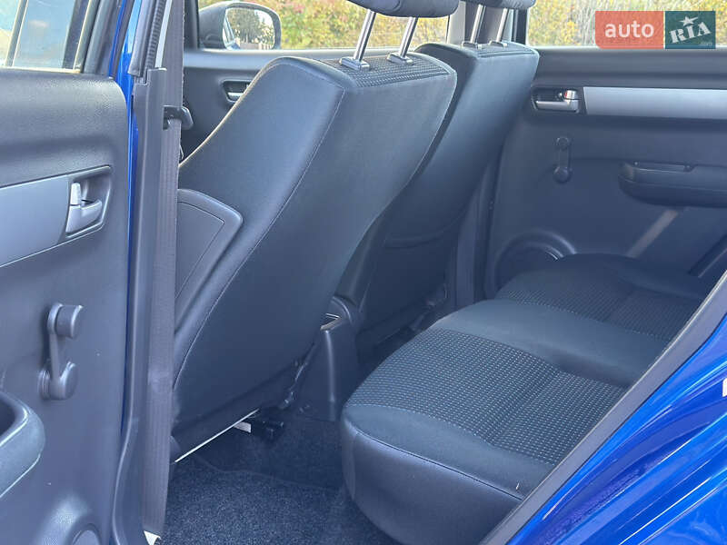 Хэтчбек Suzuki Swift 2006 в Староконстантинове фото 10 Хэтчбек Suzuki Swift 2006 в Староконстантинове