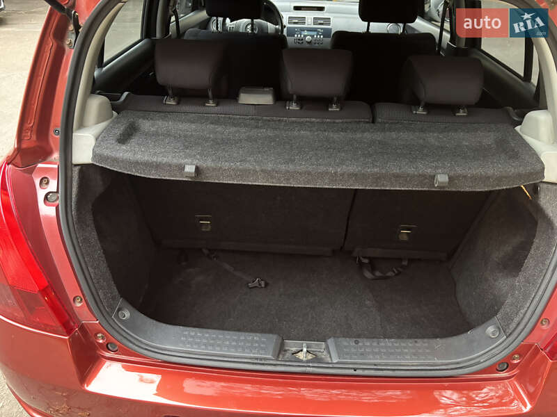 Хетчбек Suzuki Swift 2007 в Києві