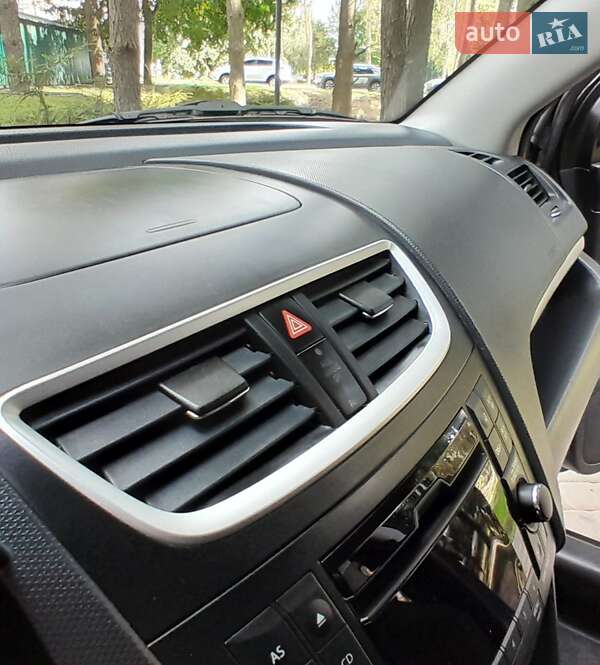 Хэтчбек Suzuki Swift 2012 в Броварах