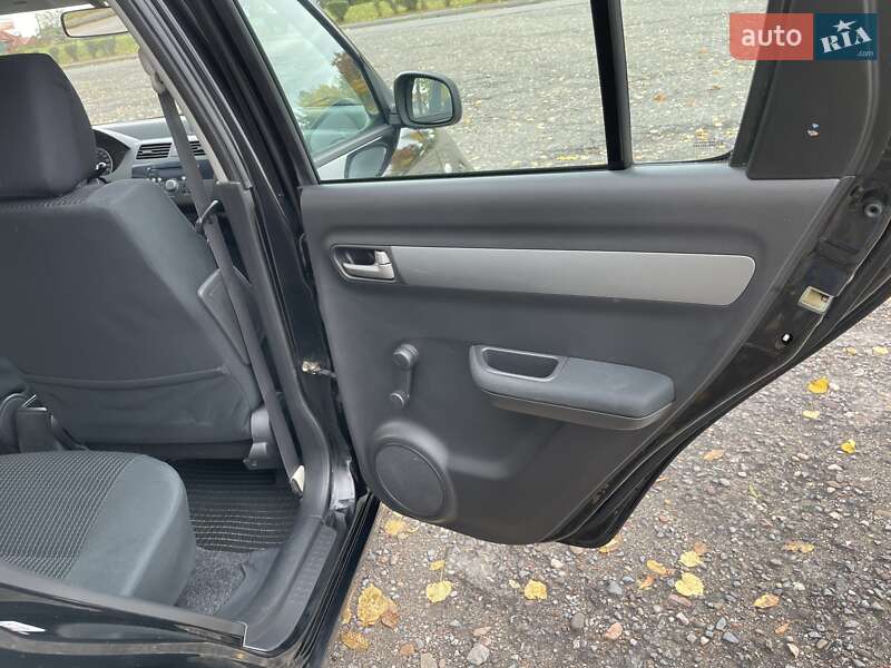 Хетчбек Suzuki Swift 2008 в Ужгороді