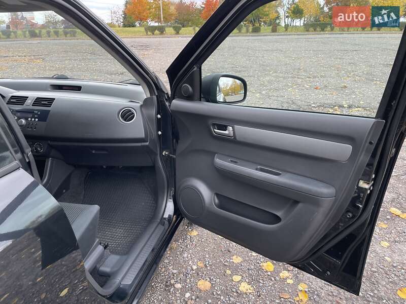 Хетчбек Suzuki Swift 2008 в Ужгороді