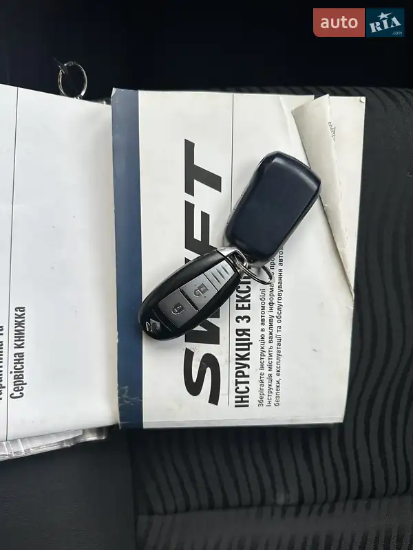 Хетчбек Suzuki Swift 2013 в Києві документ 2 фото Хетчбек Suzuki Swift 2013 в Києві документ