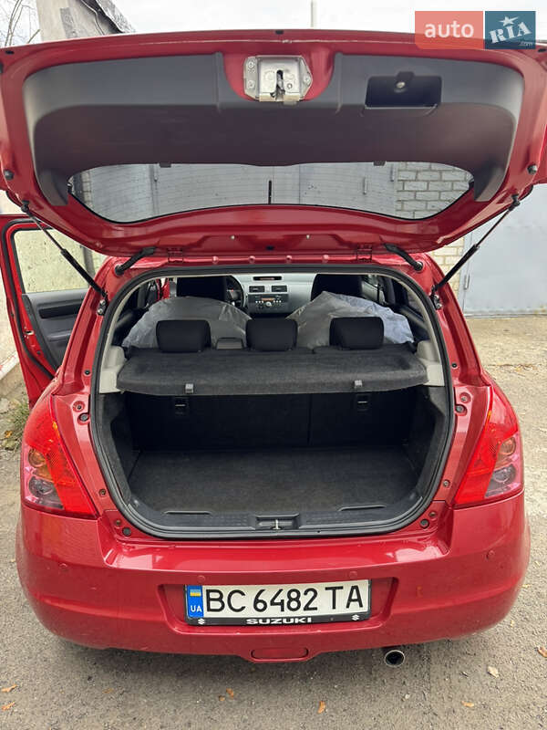 Хетчбек Suzuki Swift 2007 в Львові