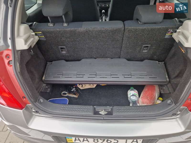 Хетчбек Suzuki Swift 2008 в Києві фото 24 Хетчбек Suzuki Swift 2008 в Києві