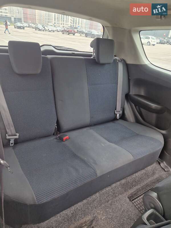 Хетчбек Suzuki Swift 2008 в Києві фото 21 Хетчбек Suzuki Swift 2008 в Києві