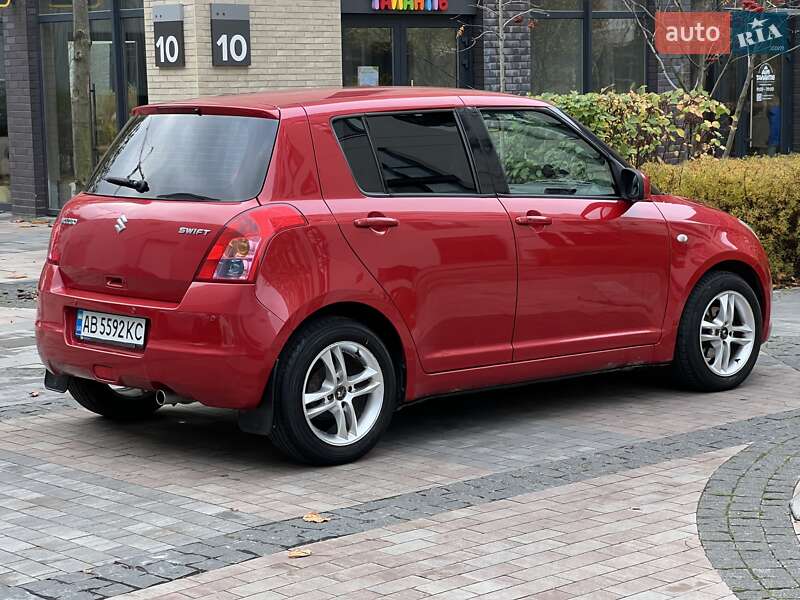 Хэтчбек Suzuki Swift 2008 в Киеве