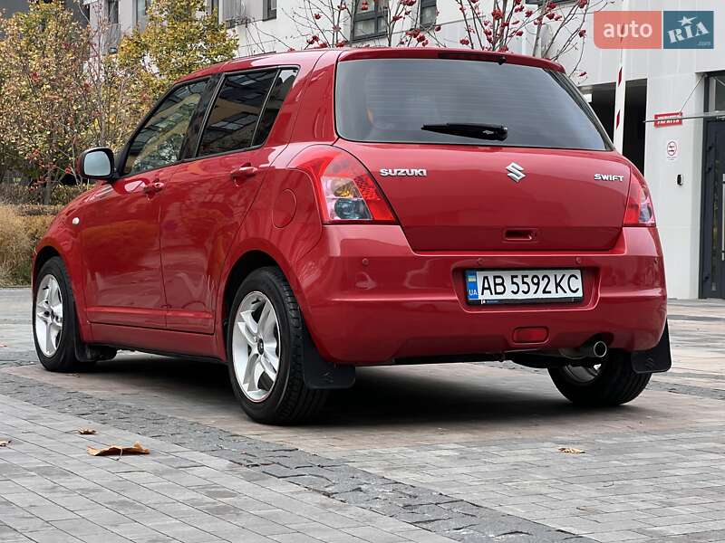 Хэтчбек Suzuki Swift 2008 в Киеве