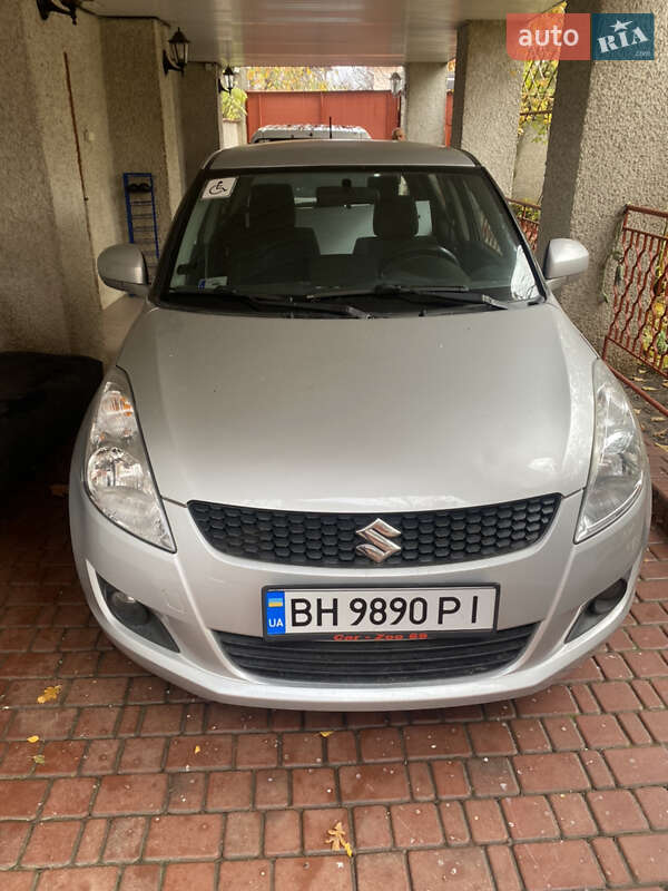 Хетчбек Suzuki Swift 2014 в Одесі
