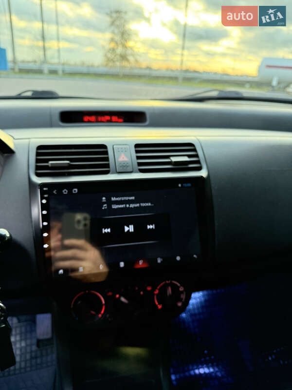 Хэтчбек Suzuki Swift 2010 в Днепре фото 20 Хэтчбек Suzuki Swift 2010 в Днепре