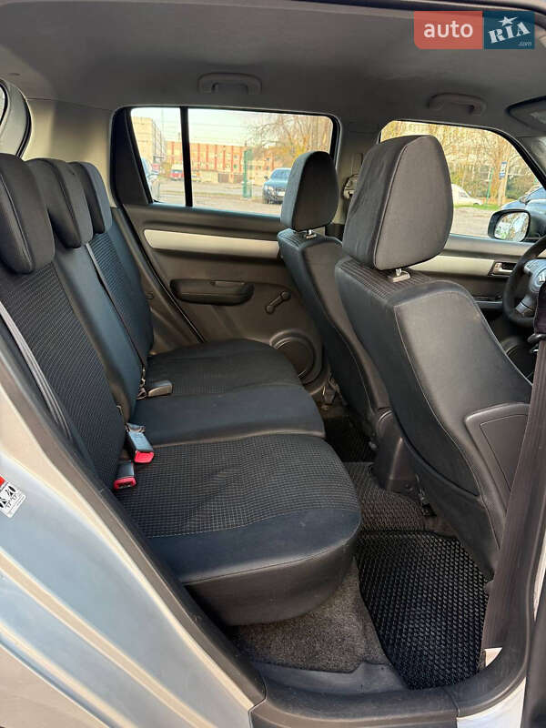 Хетчбек Suzuki Swift 2006 в Запоріжжі