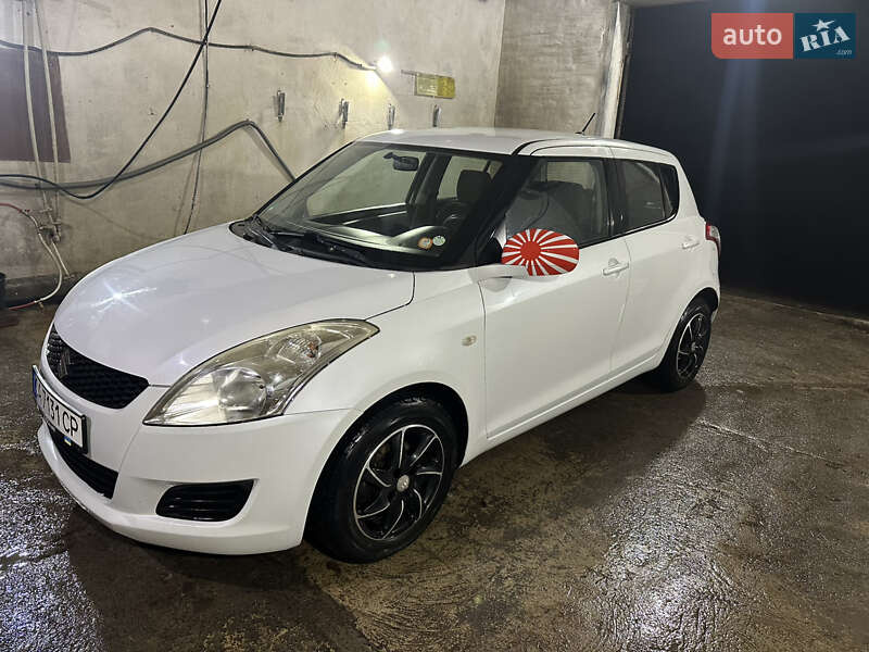 Хэтчбек Suzuki Swift 2011 в Звенигородке